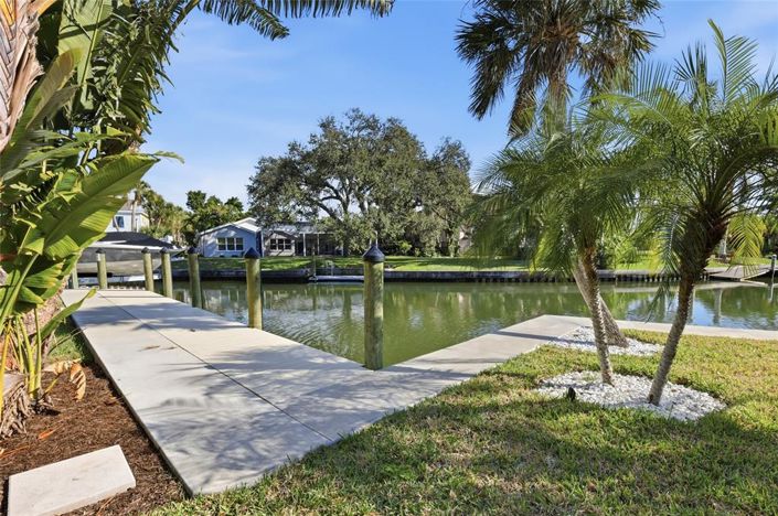 Image No.55-4 Bed Property for sale