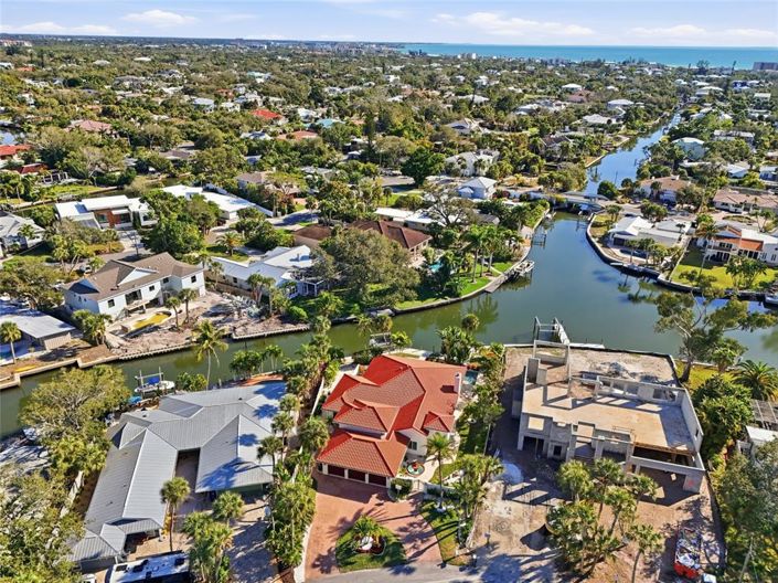 Image No.57-4 Bed Property for sale