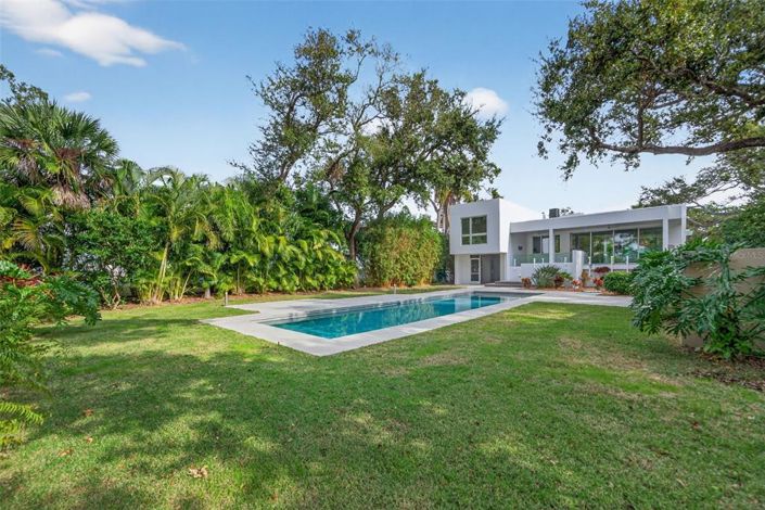 Image No.2-3 Bed Property for sale