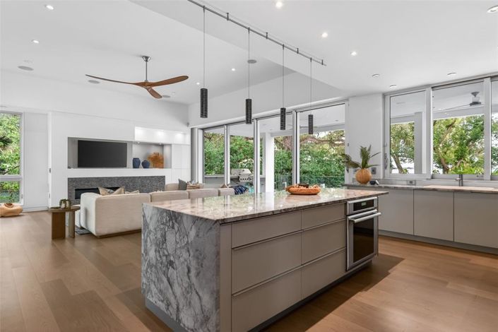 Image No.23-3 Bed Property for sale