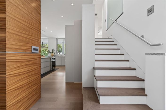 Image No.29-3 Bed Property for sale