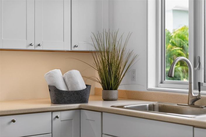 Image No.46-3 Bed Property for sale