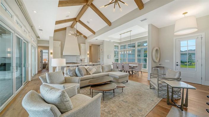 Image No.11-3 Bed Property for sale