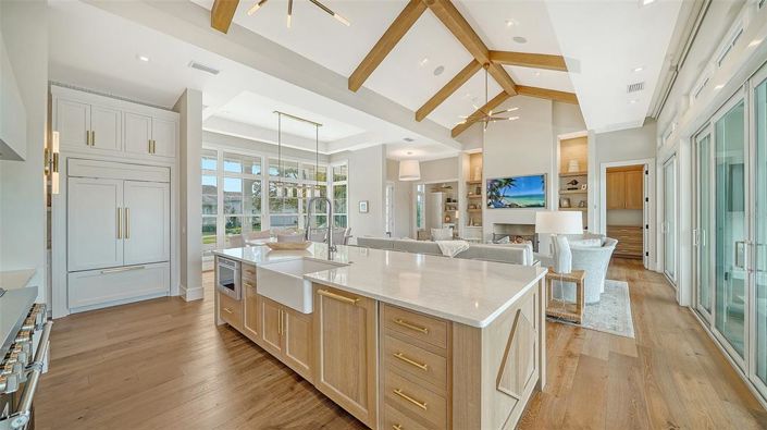 Image No.19-3 Bed Property for sale