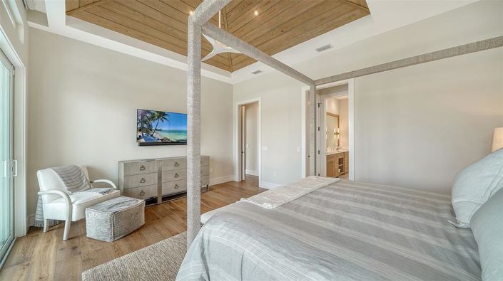 Image No.24-3 Bed Property for sale