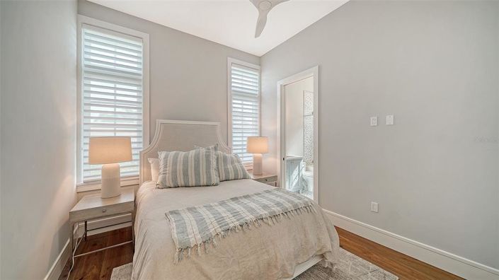 Image No.32-3 Bed Property for sale