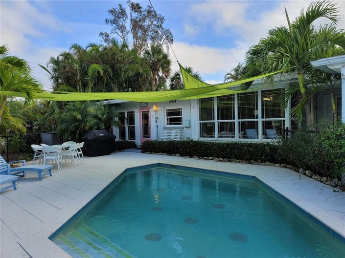 Image No.27-3 Bed Property for sale