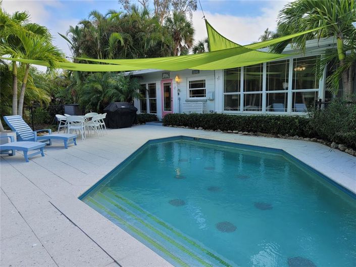 Image No.28-3 Bed Property for sale