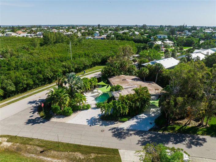 Image No.30-3 Bed Property for sale