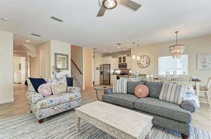 Image No.10-5 Bed Property for sale