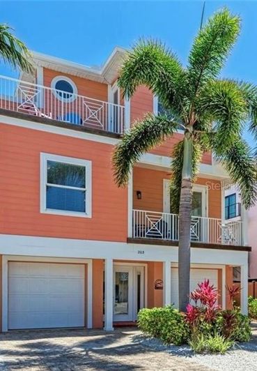 Image No.16-5 Bed Property for sale