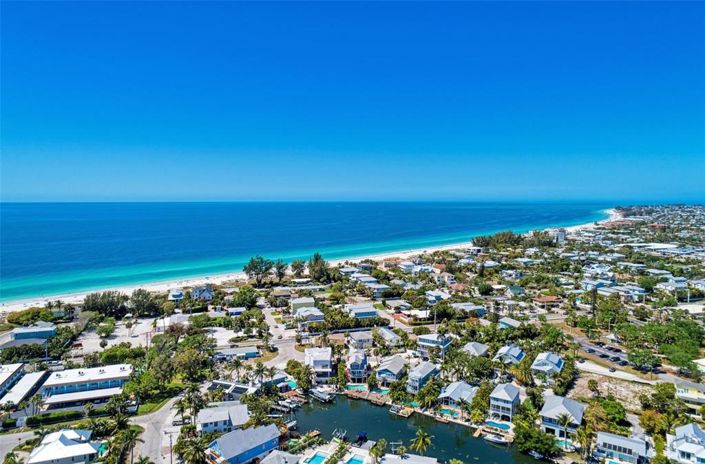 Image No.25-5 Bed Property for sale