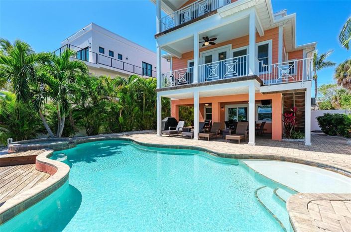 Image No.3-5 Bed Property for sale