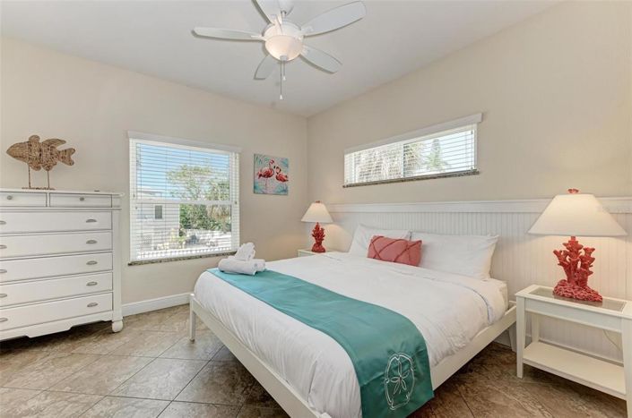 Image No.34-5 Bed Property for sale