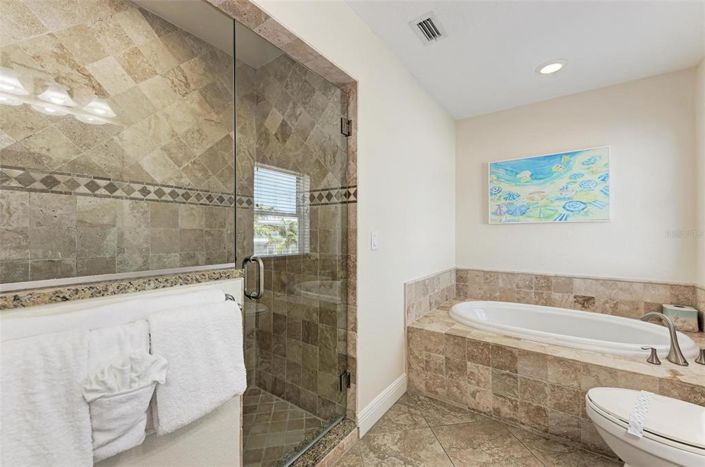 Image No.48-5 Bed Property for sale