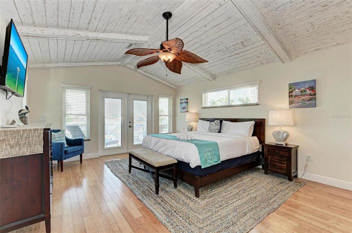 Image No.7-5 Bed Property for sale