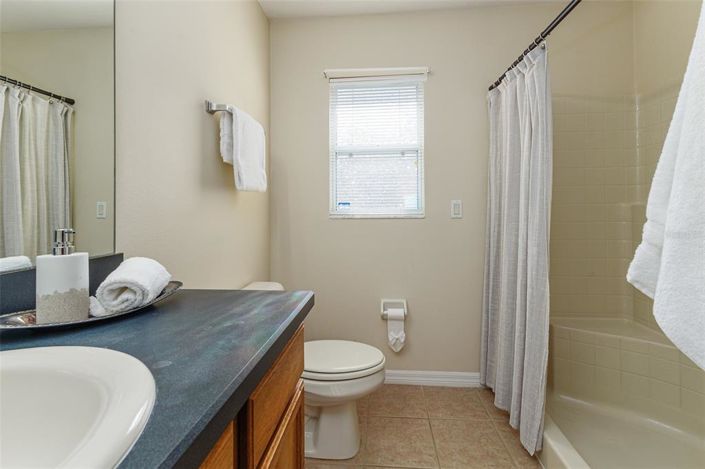 Image No.17-4 Bed Property for sale