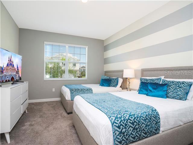 Image No.11-6 Bed Property for sale