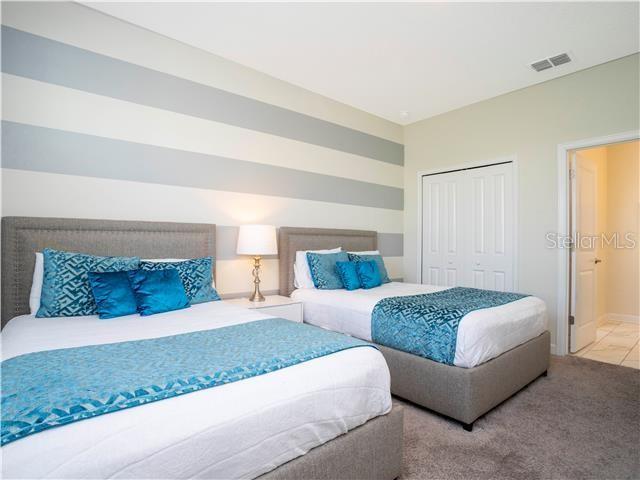 Image No.13-6 Bed Property for sale