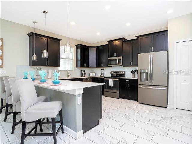 Image No.22-6 Bed Property for sale