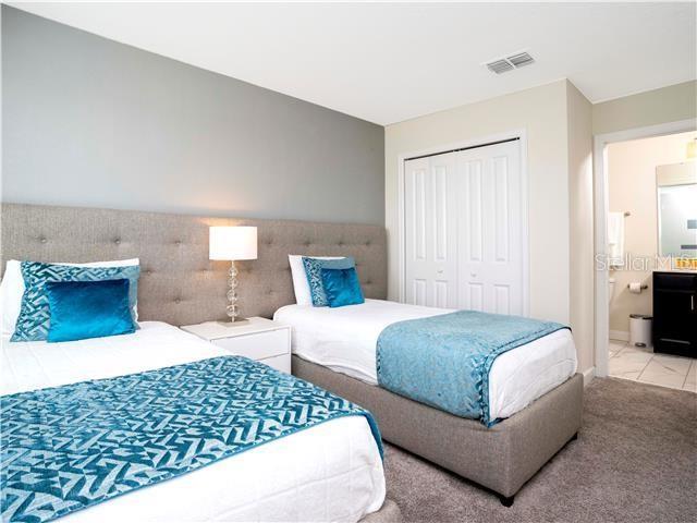 Image No.34-6 Bed Property for sale