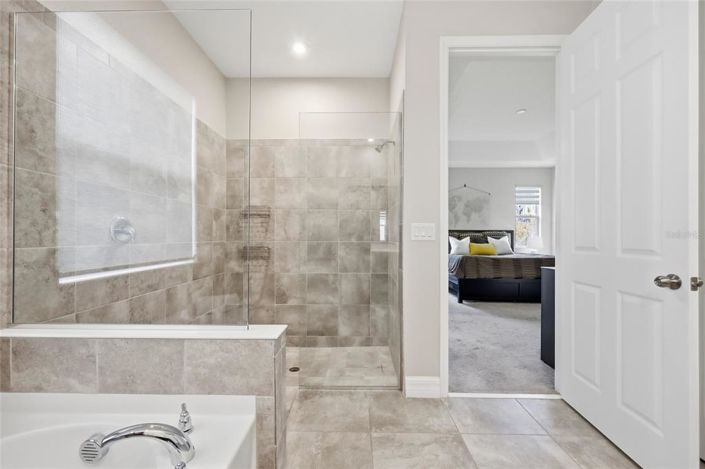 Image No.22-4 Bed Property for sale