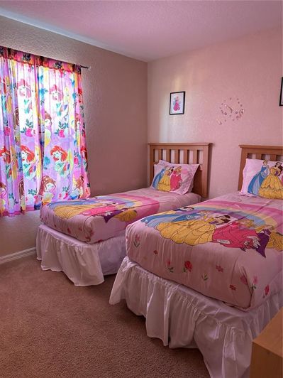 Image No.12-4 Bed Townhouse for sale