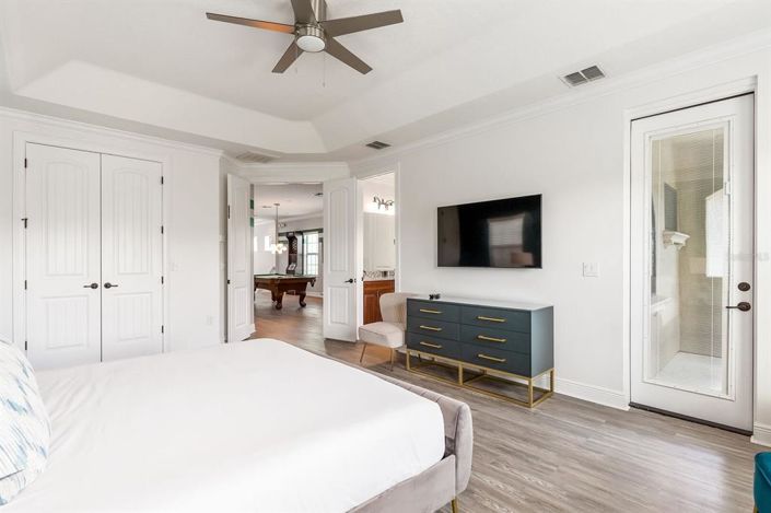 Image No.15-5 Bed Property for sale