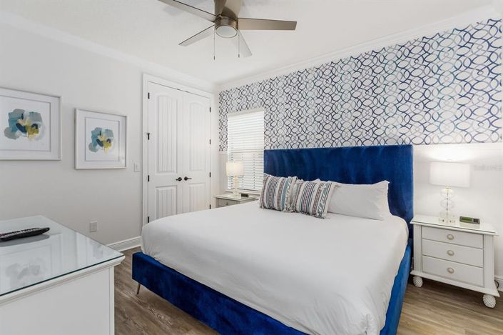 Image No.24-5 Bed Property for sale