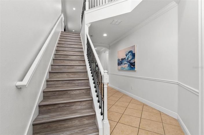 Image No.36-5 Bed Property for sale