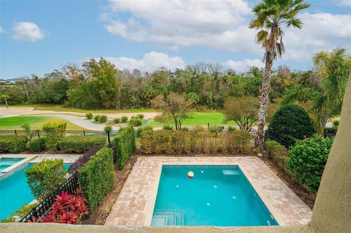 Image No.56-5 Bed Property for sale