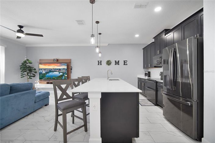 Image No.11-4 Bed Townhouse for sale