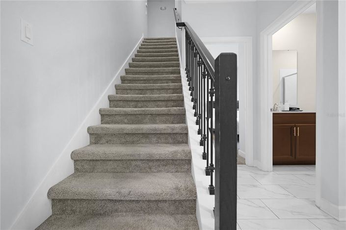 Image No.16-4 Bed Townhouse for sale