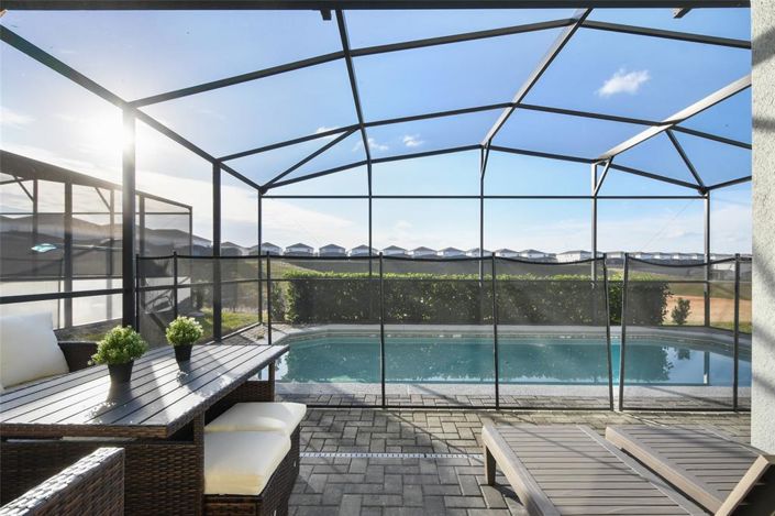 Image No.39-5 Bed Property for sale