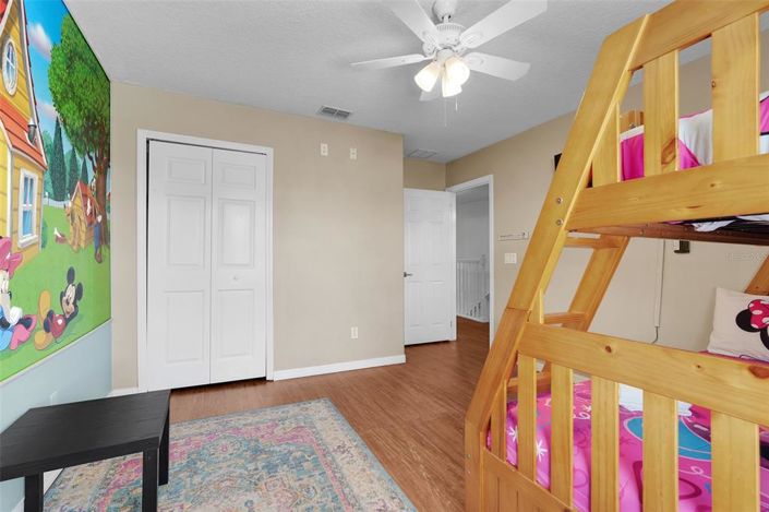 Image No.32-6 Bed Property for sale