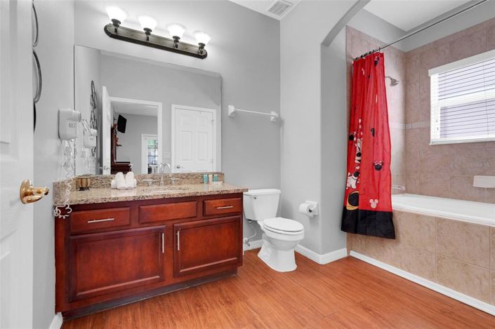 Image No.33-6 Bed Property for sale