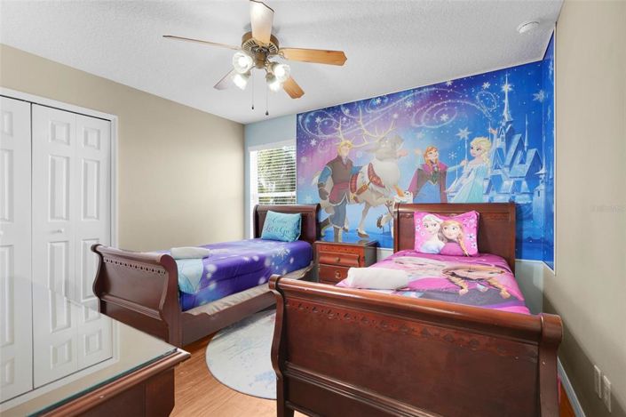 Image No.34-6 Bed Property for sale