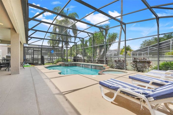 Image No.45-6 Bed Property for sale