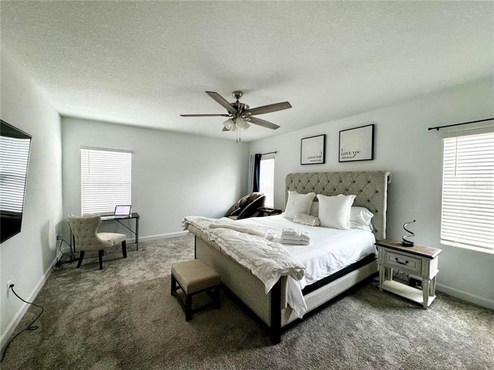 Image No.3-5 Bed Property for sale