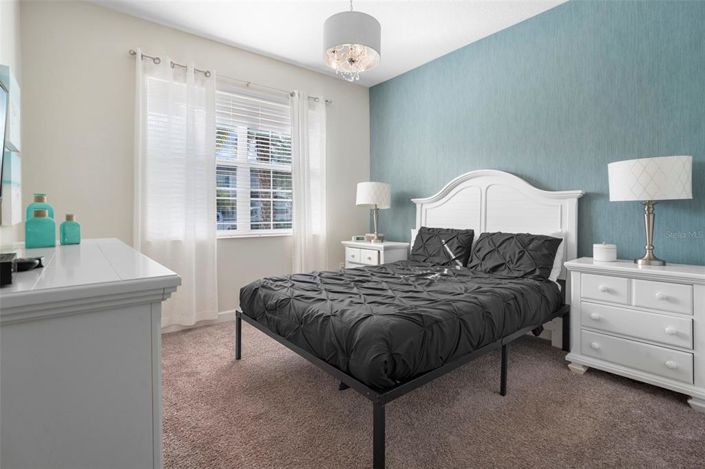 Image No.19-5 Bed Property for sale