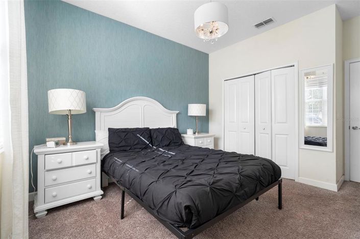 Image No.20-5 Bed Property for sale