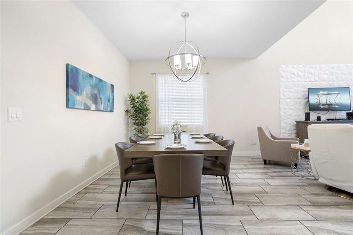 Image No.25-5 Bed Property for sale