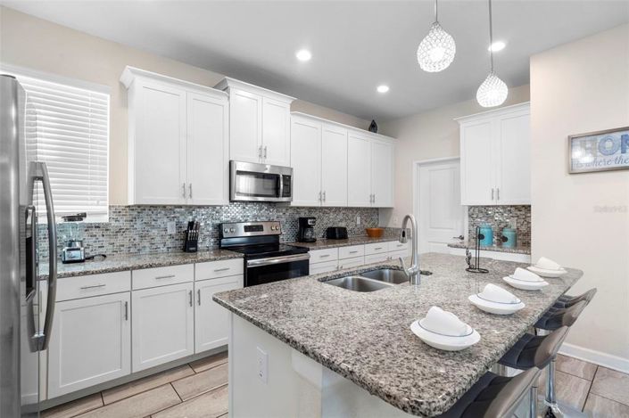 Image No.32-5 Bed Property for sale