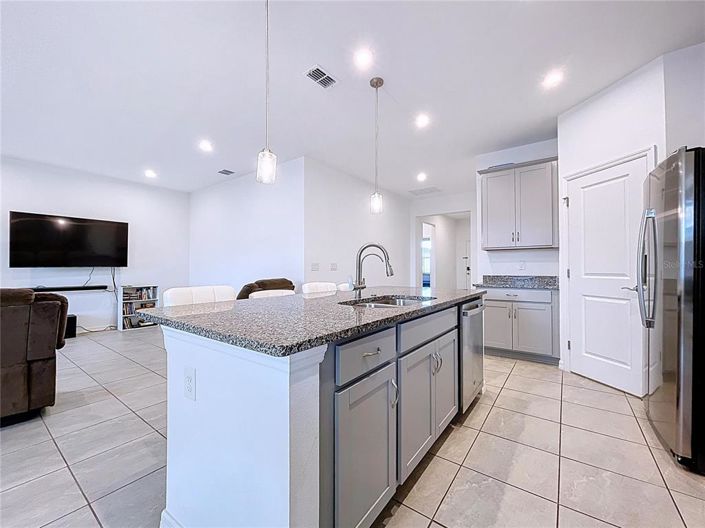 Image No.11-3 Bed Property for sale