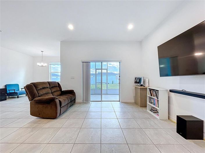 Image No.15-3 Bed Property for sale