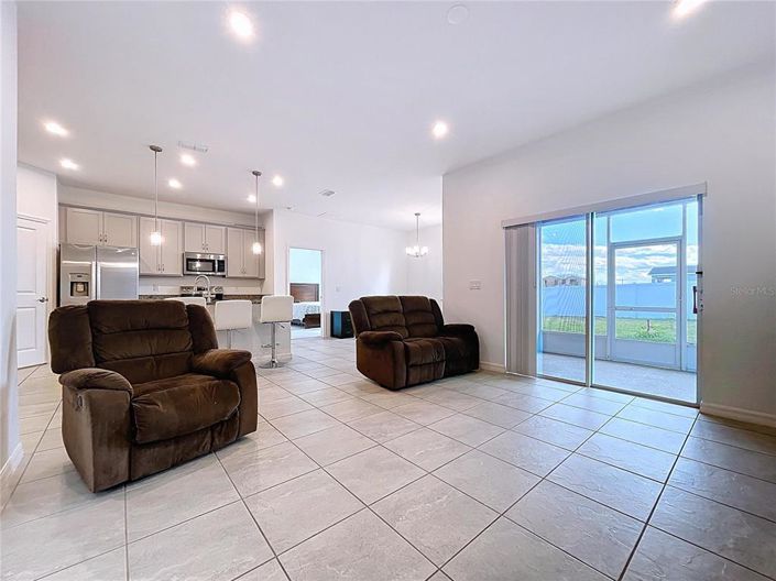 Image No.17-3 Bed Property for sale