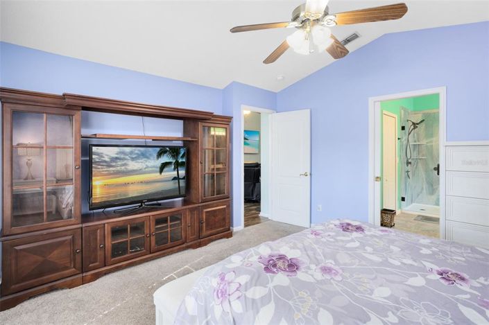 Image No.22-3 Bed Property for sale