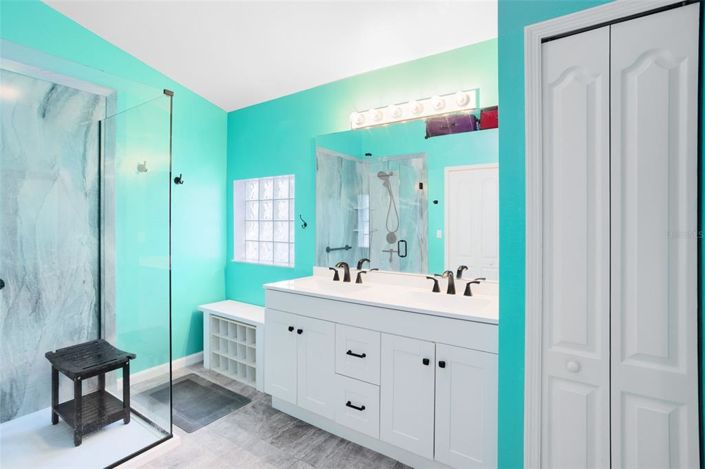 Image No.24-3 Bed Property for sale