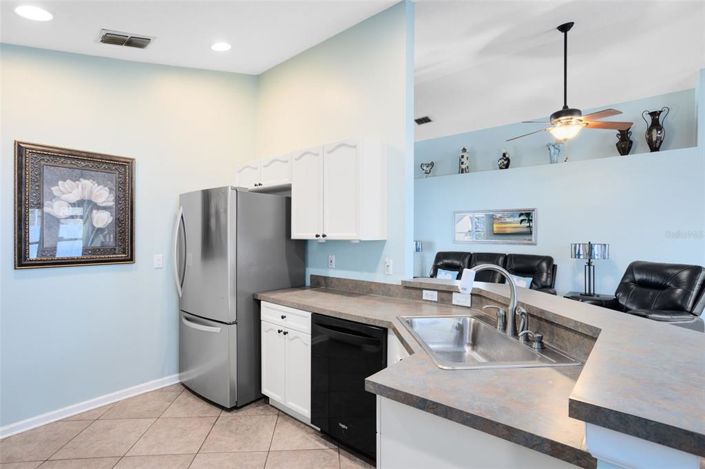 Image No.36-3 Bed Property for sale