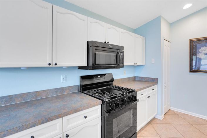 Image No.38-3 Bed Property for sale